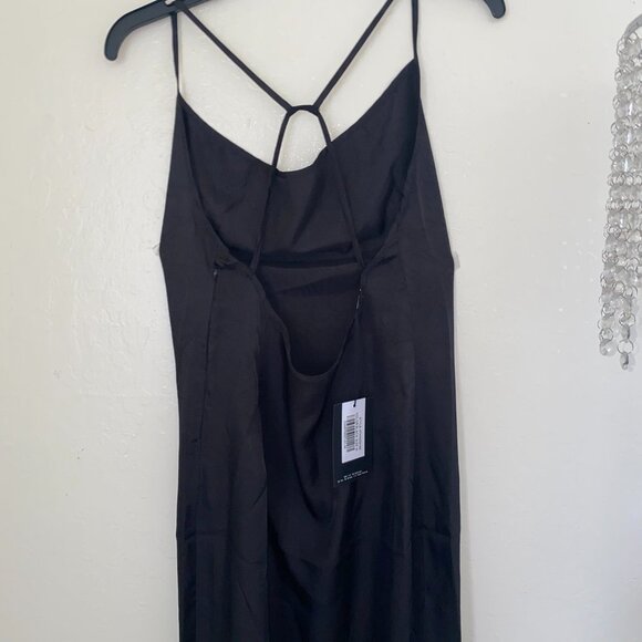 4th & Reckless Black Strappy Midi Dress Size Medium NWT - Picture 5 of 11
